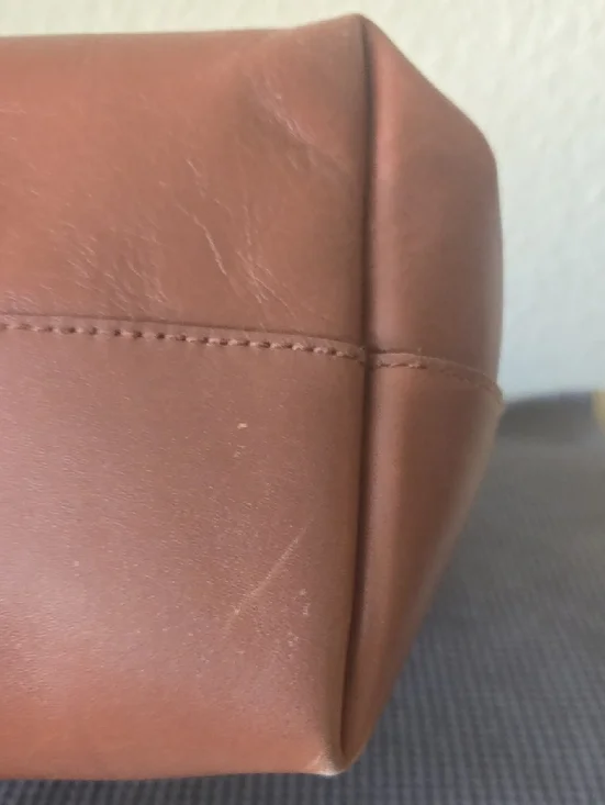 Madewell-The Essential Bucket Tote - Picture 13 of 16